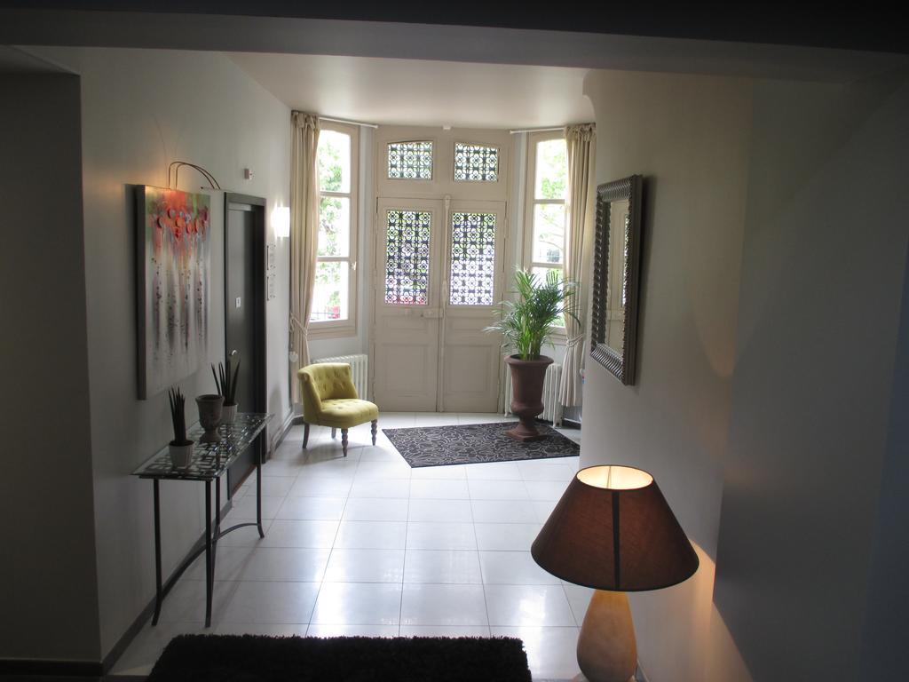 סאבלה סור-סארת' Hotel Le Saint Martin מראה חיצוני תמונה
