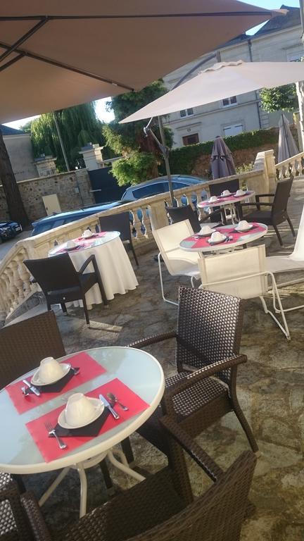 סאבלה סור-סארת' Hotel Le Saint Martin מראה חיצוני תמונה